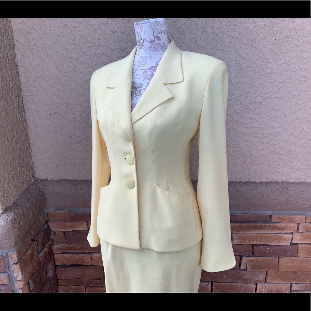 CHRISTIAN DIOR SKIRT SUIT - Picture 4 of 7